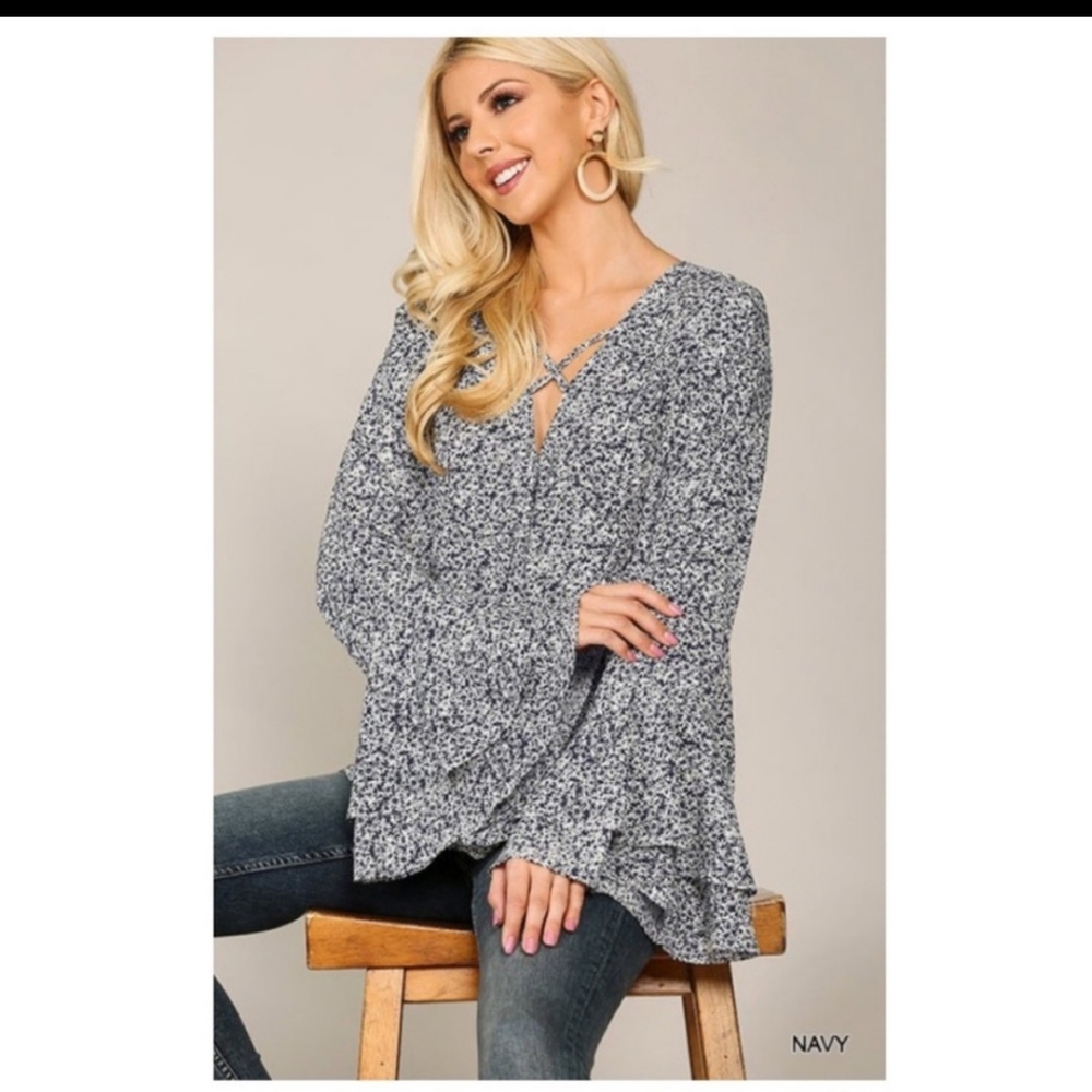 **SOLD** NAVY BELL SLEEVE TOP - Picture 3 of 7